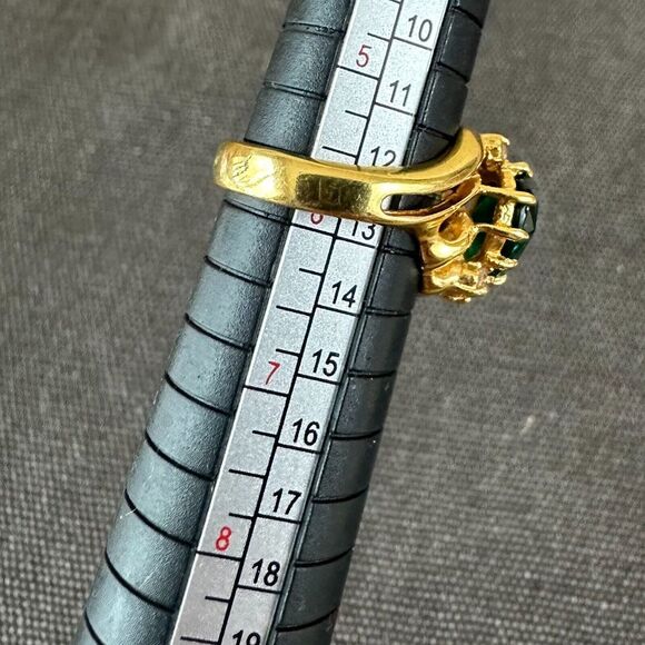 Vintage Lindenwold Green Cubic Zirconia 14K Gold Electroplate over Sterling 5.75 - Picture 9 of 9